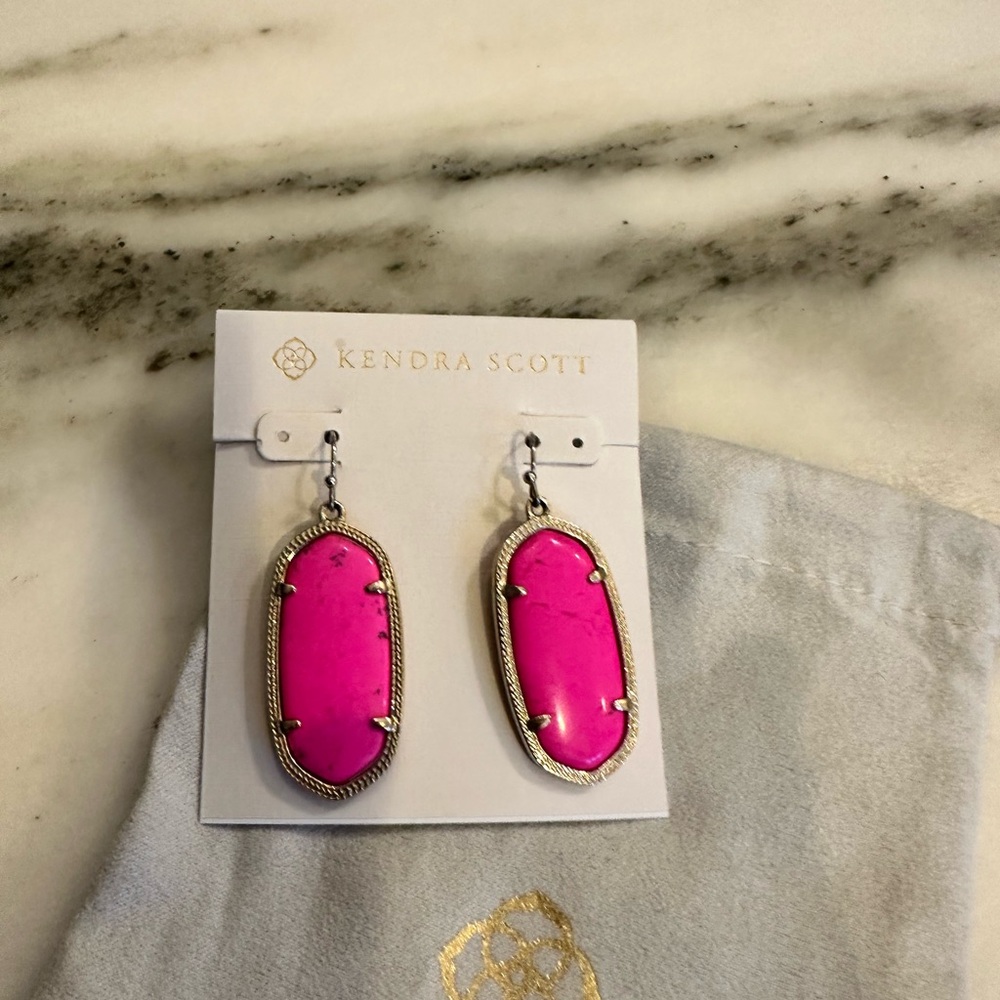 Kendra Scott Hot Pink and Gold Elle Drop Earrings